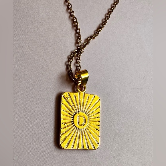 Sold!  Won’t let me delete it!! - Picture 3 of 7